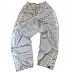 Nike hoop basketball silver track